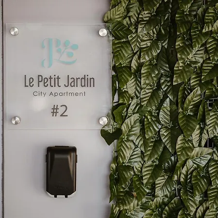 Apartment Le Petit Jardin #2 Volos